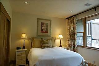 Hotel Owl Creek *